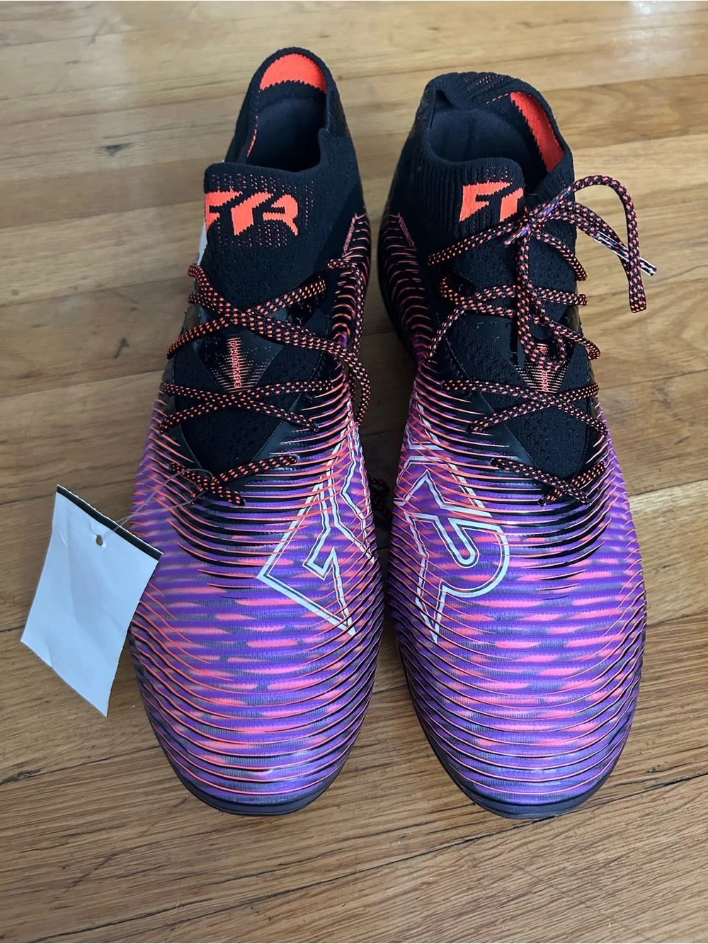 Puma Future 8 Ultimate black glowing red soccer cleats - Picture 2 of 6